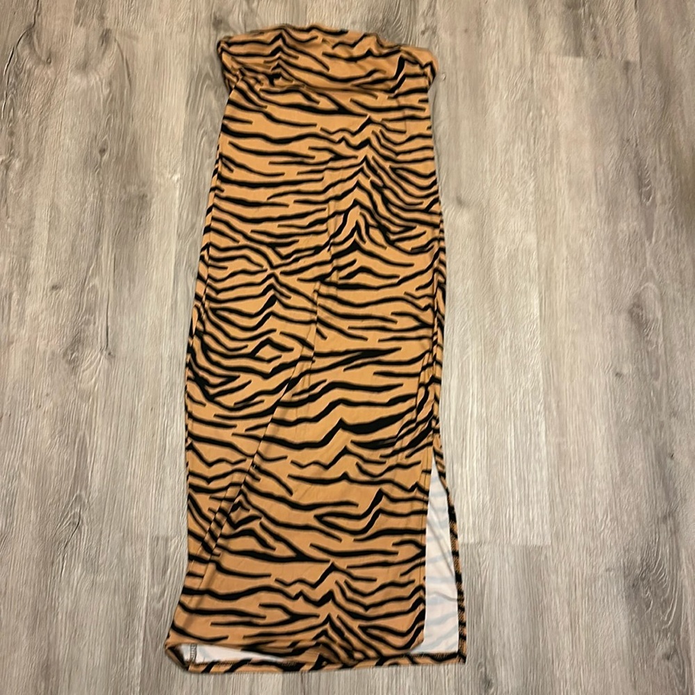 Fashion nova wild affair dress sz medium - Picture 3 of 7